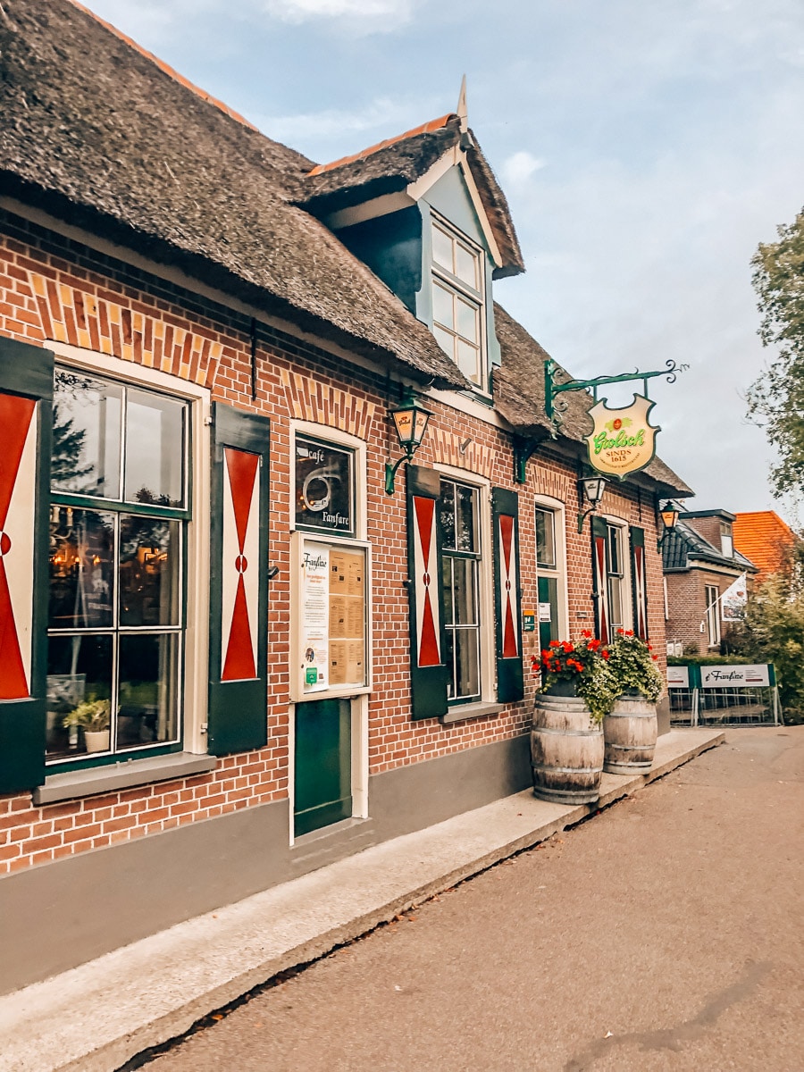 Where To Eat in Giethoorn - grand cafe fanfare